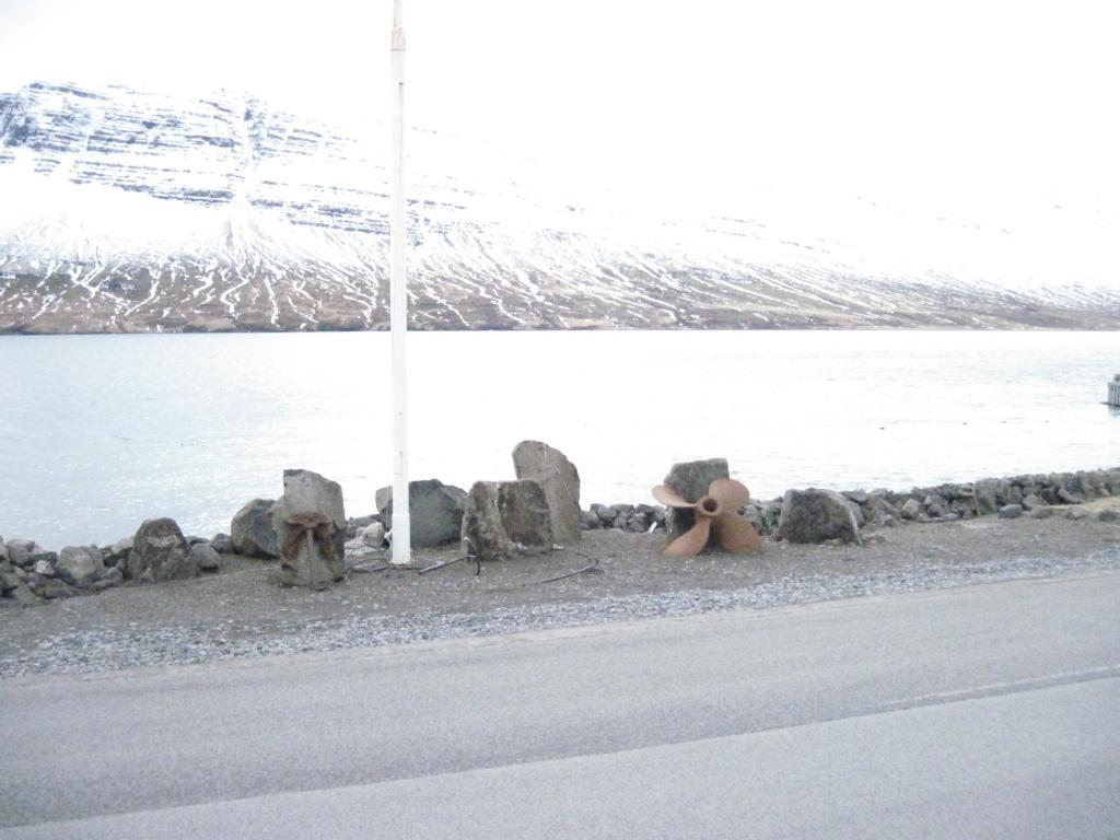 Hotel Capitano Neskaupstaður エクステリア 写真